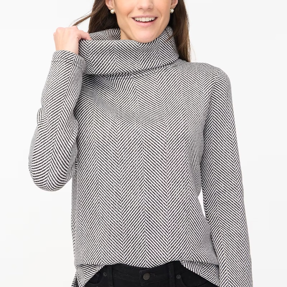 J Crew Herringbone Funnel Neck Sweater Size M